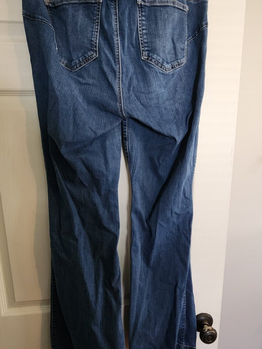 Torrid bombshell jeans - Picture 3 of 4